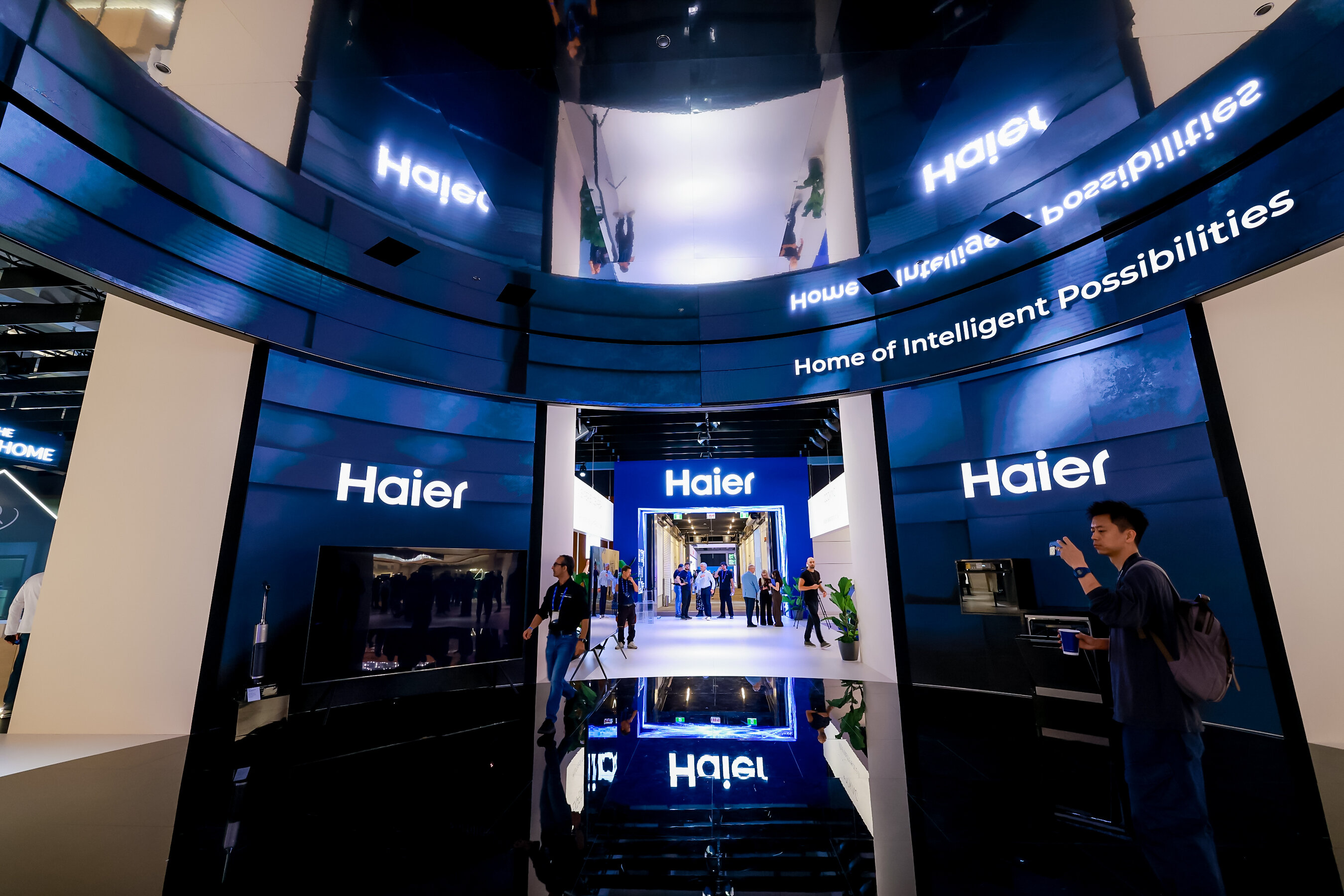 Haier leva à IFA 2026 lavadora com câmera interna e geladeira que reconhece o que você guarda